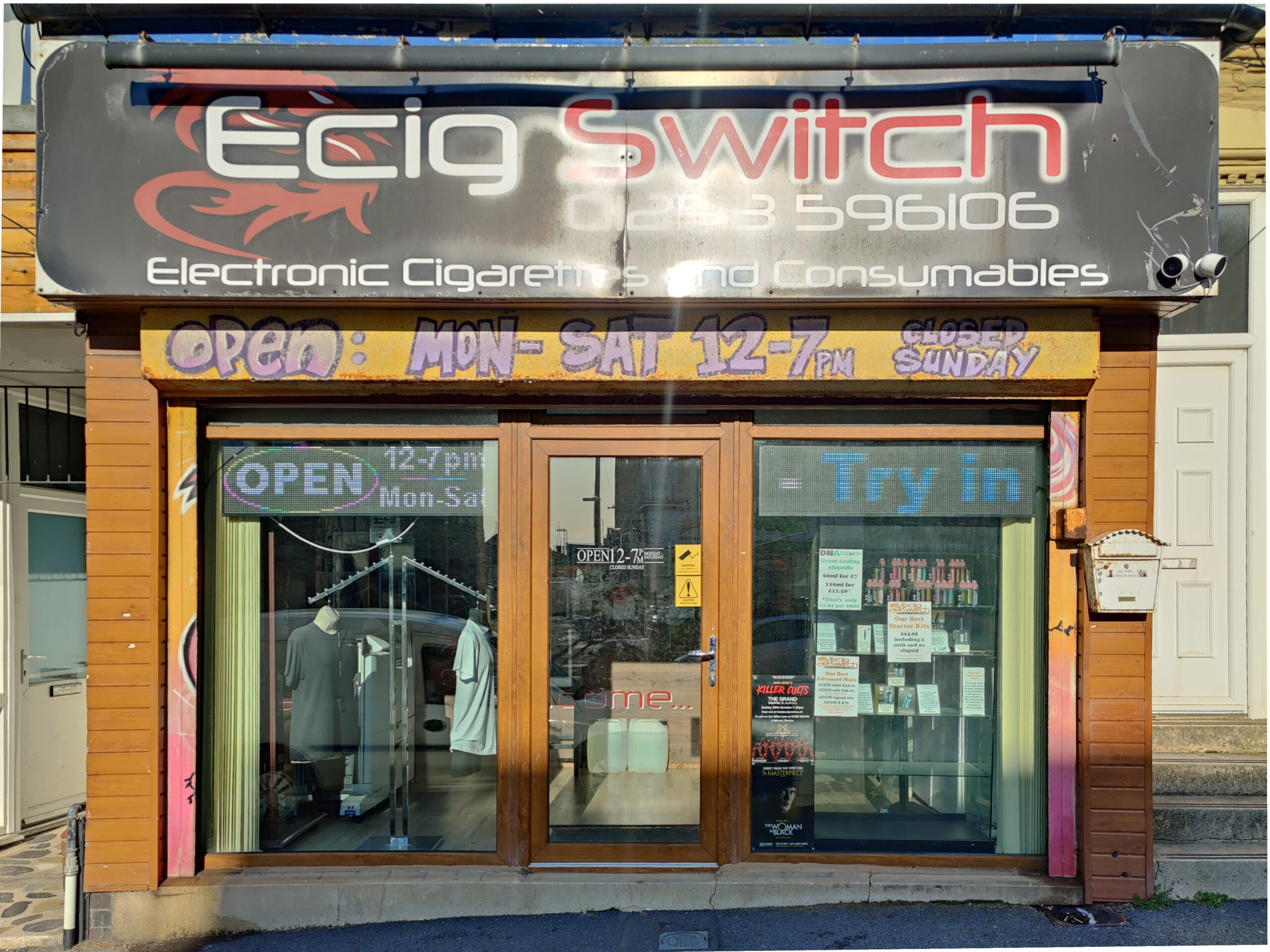 The Ecig Switch shop front at 285/287 Dickson Road, Blackpool.