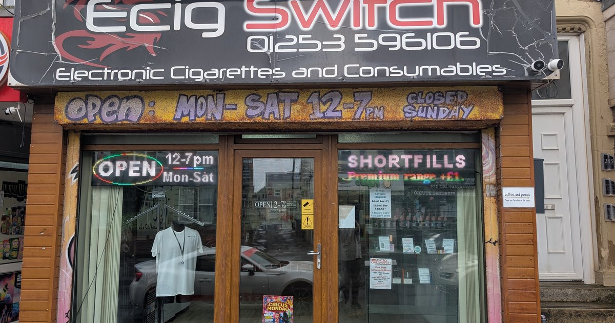 Ecig Switch shop front, 287 Dickson Road, Blackpool